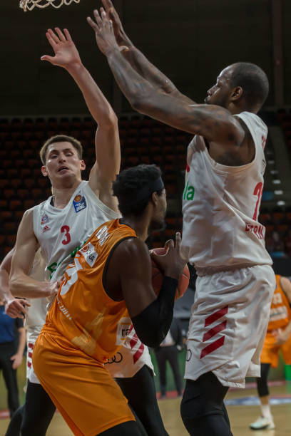 报道不仅揭 报道不仅揭